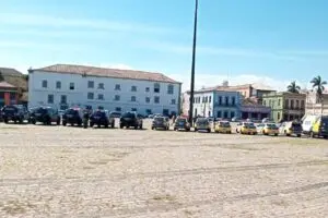 Abertura ocorreu na Praça 29 de Julho, em Paranaguá