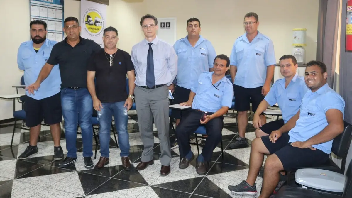 motoristas-e-cobradores-entram-em-acordo-com-a-viacao-rocio-e-transporte-nao-para