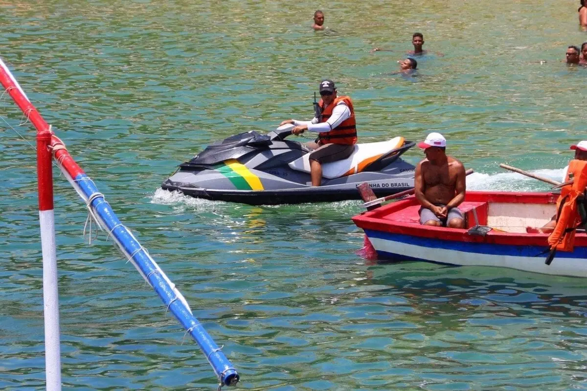 pescadores-desaparecidos-sao-localizados-pela-capitania-dos-portos-do-parana
