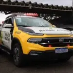 Caminhoneiro é assaltado na BR-116 e abandonado em Matinhos