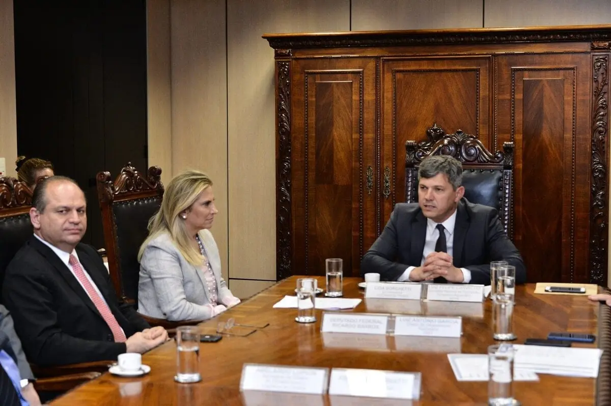 ministerio-dos-transportes-deve-autorizar-novas-trincheiras-em-paranagua