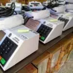 urnas-eletronicas-de-paranagua-ja-estao-programadas-e-lacradas-para-o-dia-7
