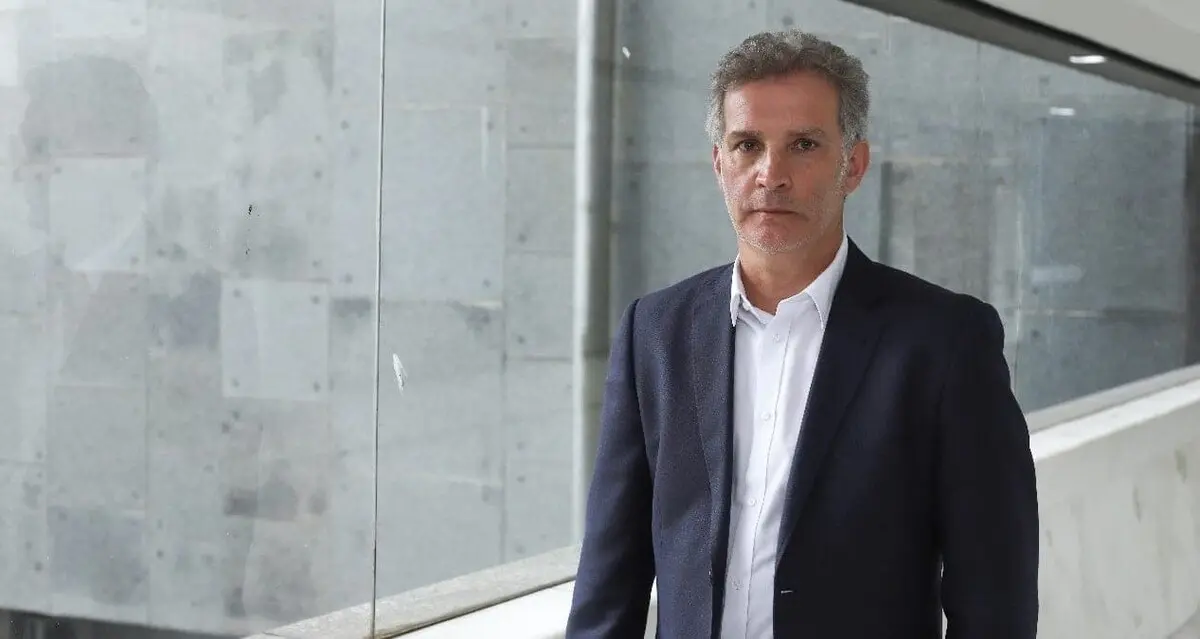 de-futebol-a-politica-secretario-de-ratinho-junior-conhece-tudo-de-comunicacao