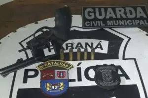 Na ação foi apreendido um revólver calibre 38