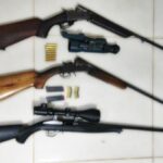 Armas e munições foram encontradas na casa do suspeito