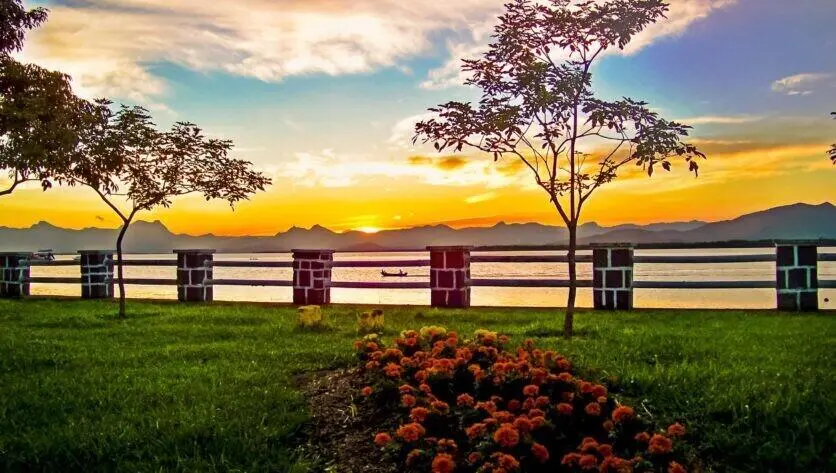 praça dos namorados guaratuba