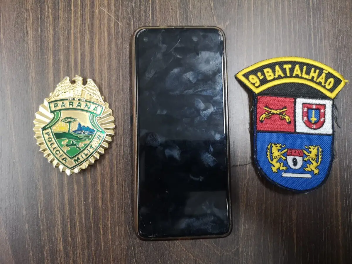 Durante a fuga, bandidos abandonaram o celular roubado