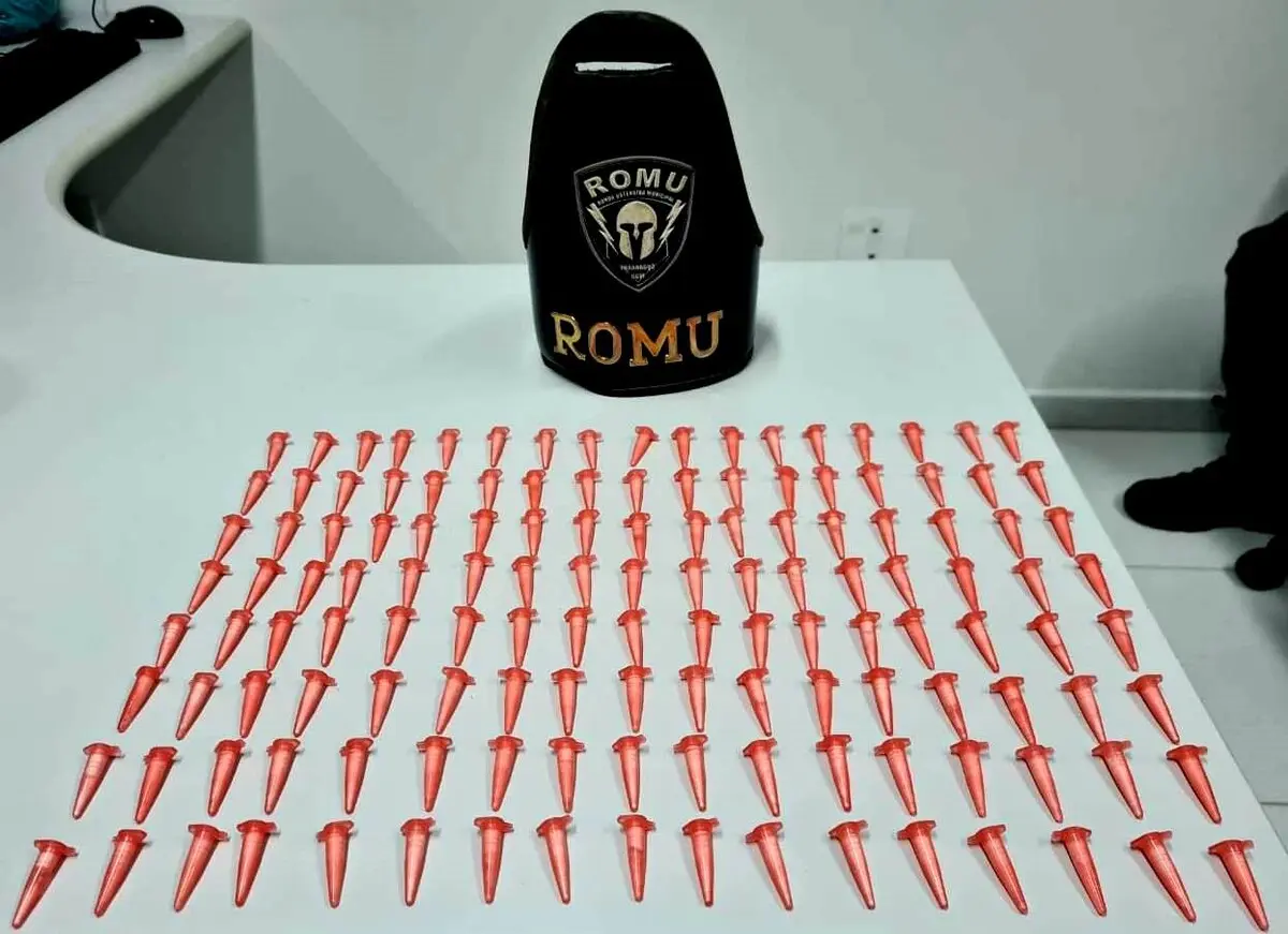 Drogas estavam dentro de uma sacola