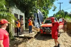 Defesa Civil avalia riscos de deslizamento em Guaraqueçaba