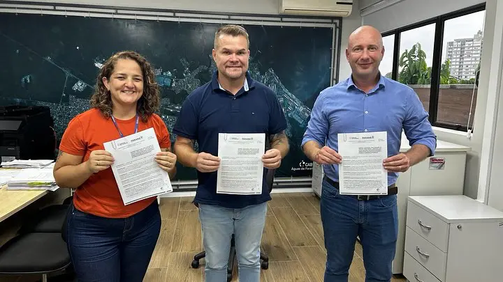 A renovação do convênio que proporciona o projeto foi assinada na semana passada. Foto: Prefeitura de Paranaguá