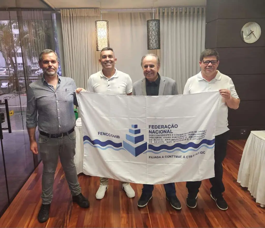 Plenária em Brasília mobiliza trabalhadores portuários de todo o país e conta com robusta comitiva paranaense
