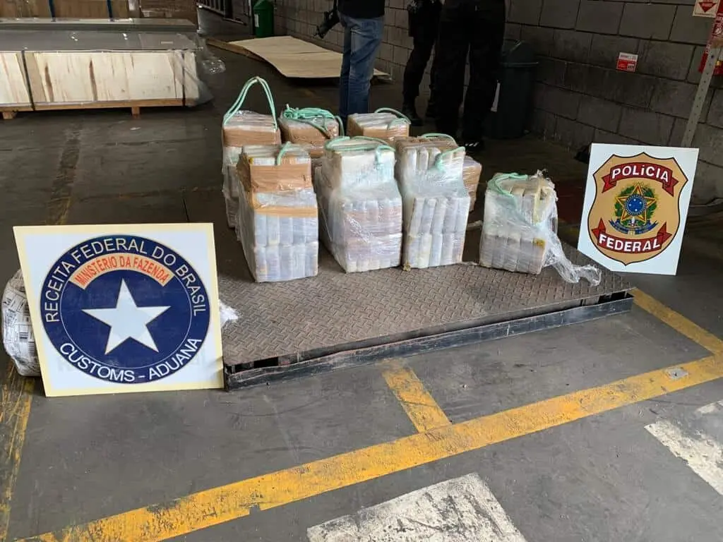 Drogas apreendidas dentro de contêiner