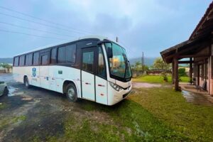 ônibus - onibus guaraqueçaba