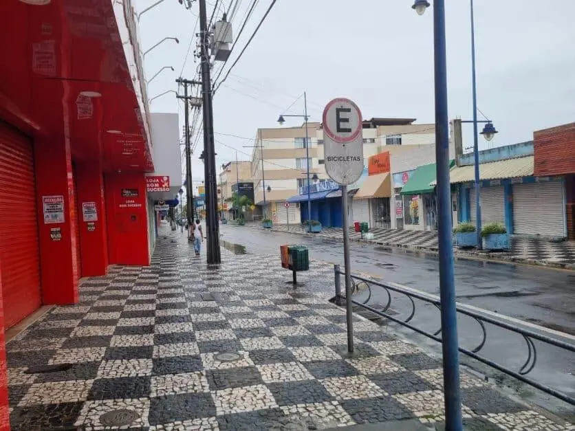 aveinda, matinhos, lojas fechadas