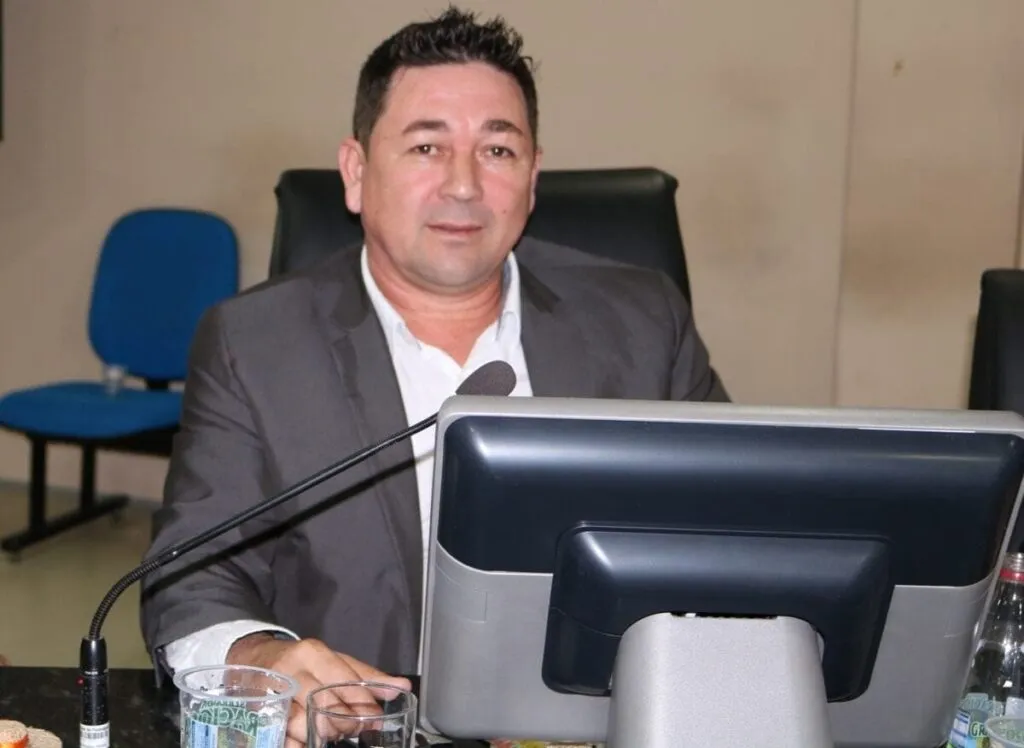 Vereador denuncia que Prefeitura distribui materiais vencidos às salas odontológicas