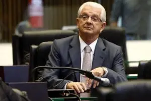 Roberto Justus de Guaratuba é escolhido como o Melhor Prefeito do Litoral e Adriano Ramos o Melhor Vereador de Paranaguá de 2019