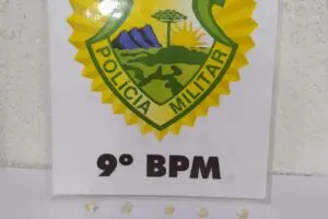 20 pedras de crack foram apreendidas na abordagem