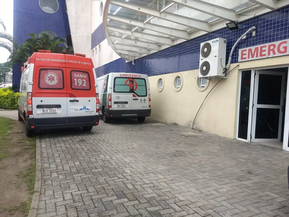 hospital regional - ambulancia