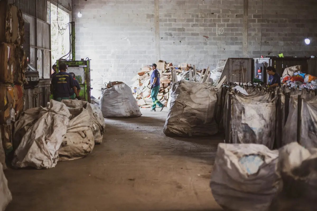 AMCORESPP garante resultados sociais e ambientais em Pontal do Paraná, associação de reciclável, lixo