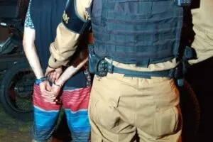 Homem vai ao Fórum em Guaratuba e acaba preso