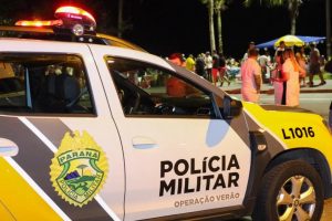 Mulher é agredida ao tentar apartar briga na praia, em Guaratuba