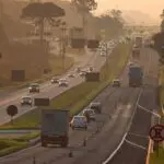 Pedágio - caminhões, transito - br 277 - Fotos - Lineu Filho - JB Litoral