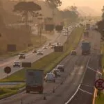 Pedágio - caminhões, transito - br 277 - Fotos - Lineu Filho - JB Litoral