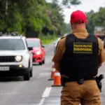 Motorista é preso por embriaguez após dirigir em zigue-zague na PR-508