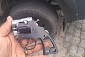 Replica de pistola apreendida