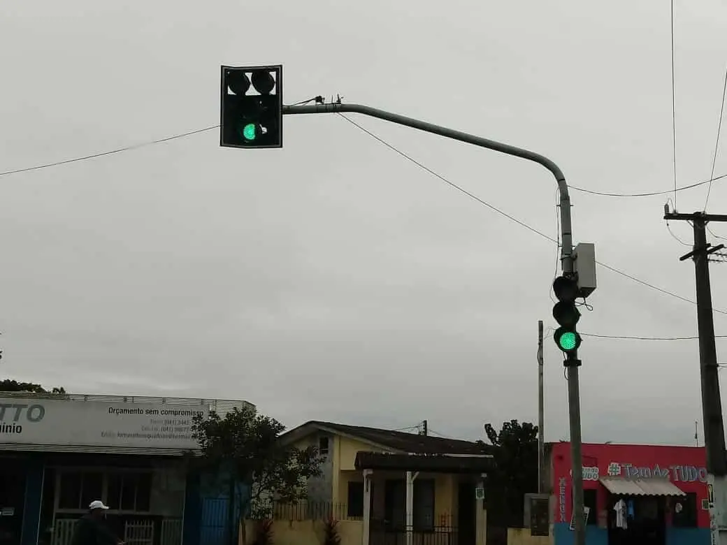 Semáforo guaratuba