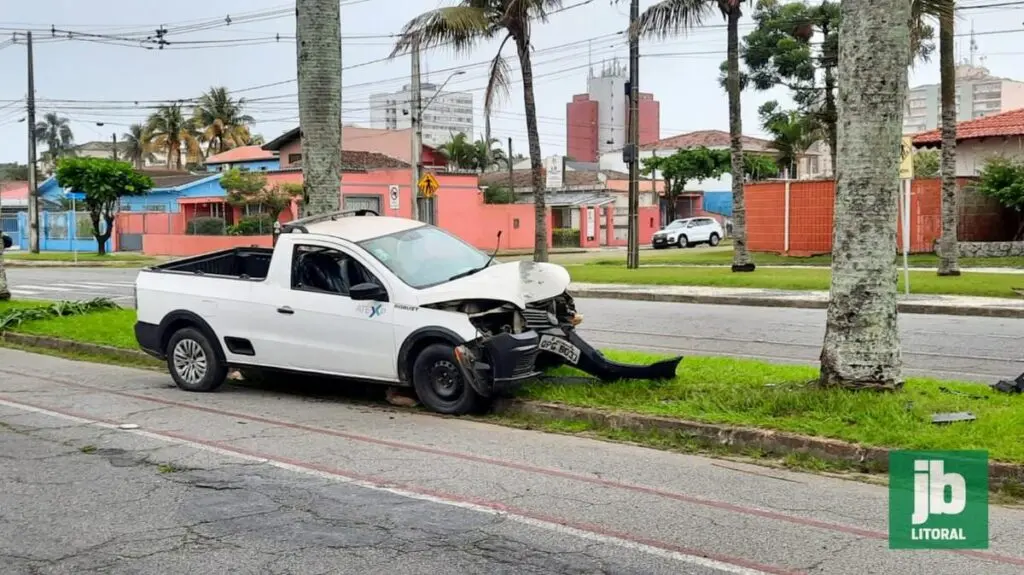 ACIDENTE CARRO JOSE LOBO PARANAGUA