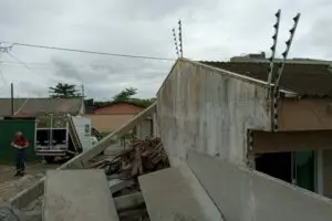 ESTRUTURA DESABOU