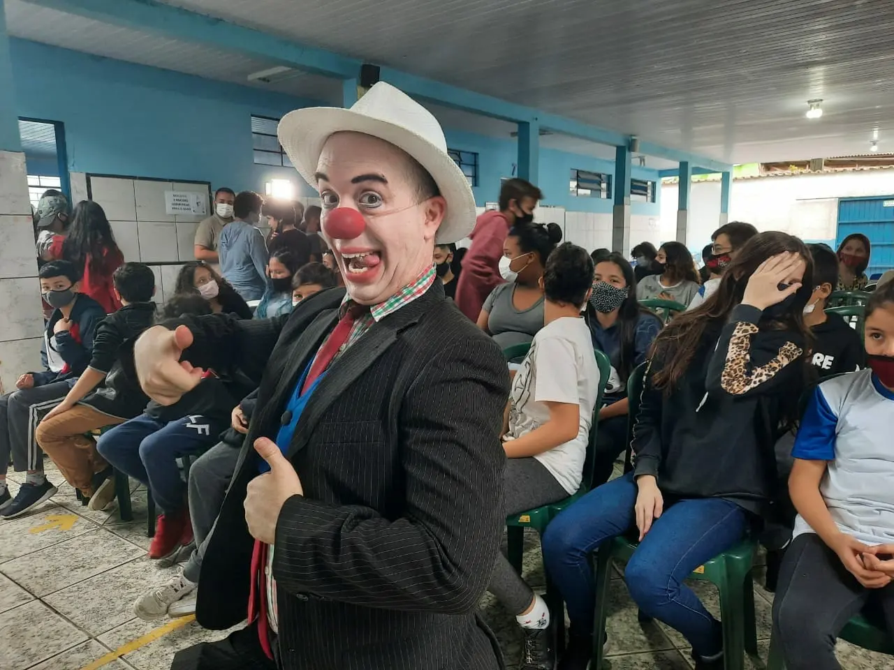 palhaço alípio
