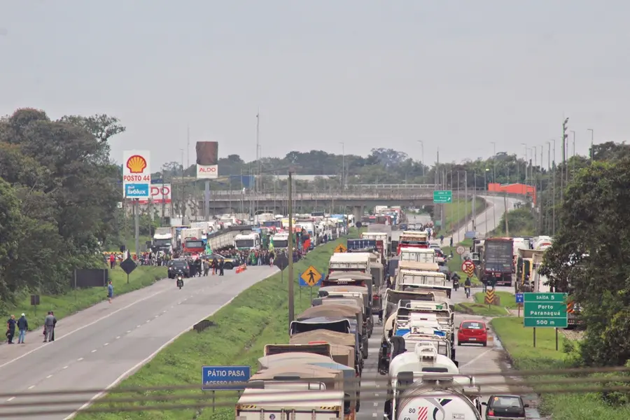 Manifestante não concordou com os pedidos da PRF e disse que estão em 