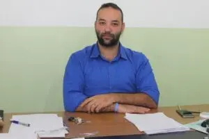 ex-secretario-assina-compra-de-computadores-com-pedido-de-impugnacao-no-dia-anterior-a-exoneracao