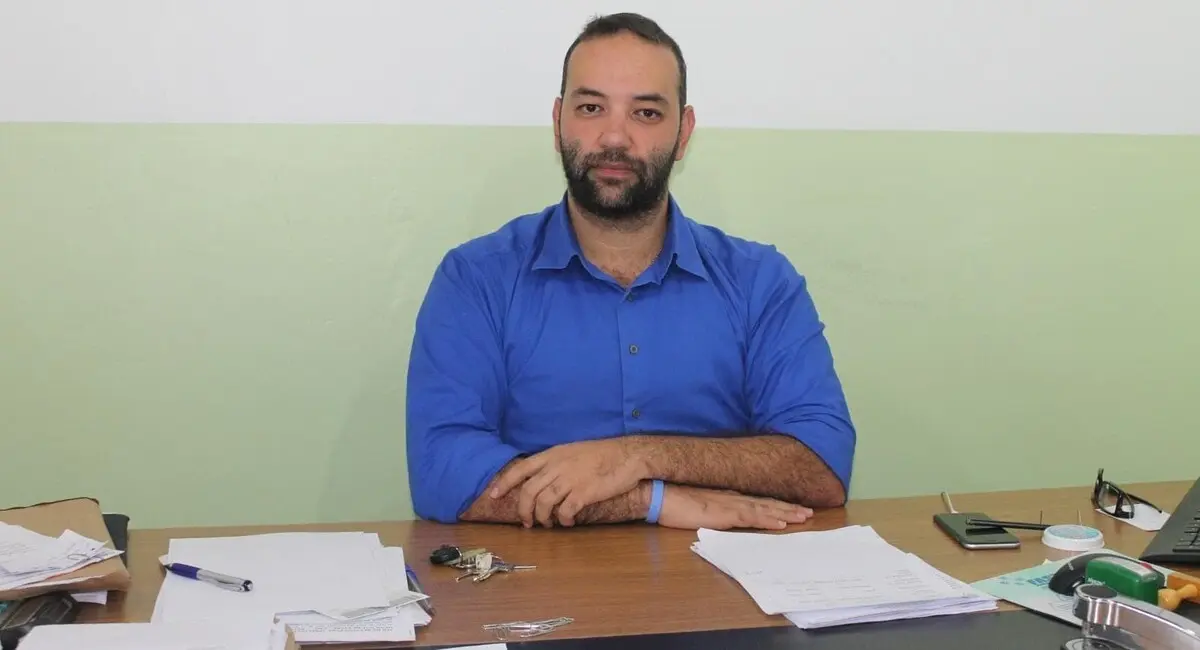 ex-secretario-assina-compra-de-computadores-com-pedido-de-impugnacao-no-dia-anterior-a-exoneracao