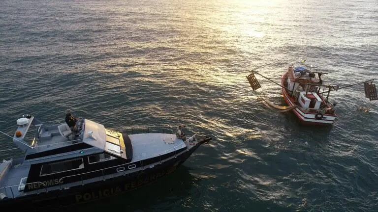 pesca guaratuba policia federal
