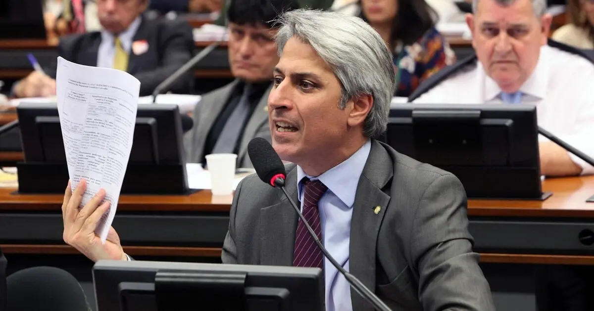 deputado-federal-alerta-sobre-o-caos-da-aposentadoria-que-sera-votada-em-brasilia