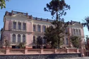 cursos-tecnicos-gratuitos-estao-com-vagas-abertas-para-2019