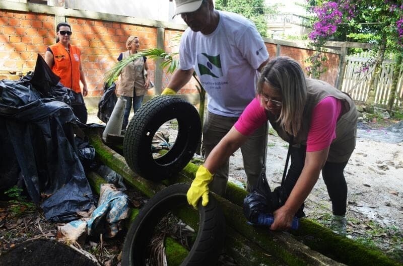 comunidade-portuaria-de-paranagua-planeja-acoes-de-combate-a-dengue