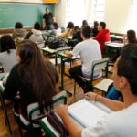 237-mil-estudantes-paranaenses-estao-inscritos-no-enem