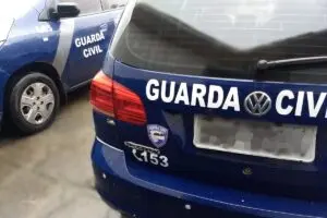 Agentes da GCM foram ao local, após denúncia de vizinhos, mas o suspeito não foi localizado