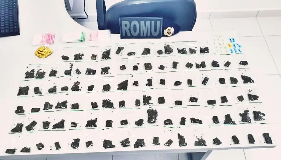 Porções de cocaína, maconha e ecstasy foram apreendidos
