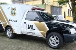 Corpo foi recolhido pelo IML, onde foi identificado oficialmente