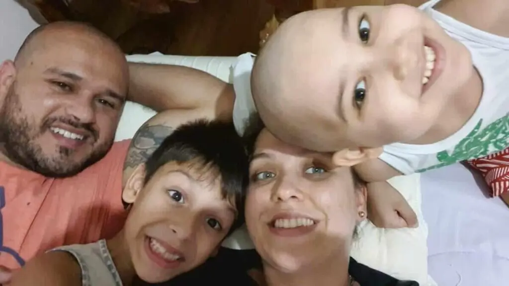 familia-menino-cancer-guaratuba