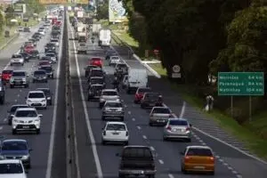 mais-de-310-mil-veiculos-viajarao-pela-br-277-no-ano-novo