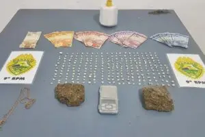 Parte das drogas estavam na casa do rapazz