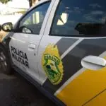 Denúncia de tráfico de drogas resulta na prisão de homem procurado por homicídio