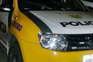 Suspeitos foram presos pela PM e reconhecidos por vítima
