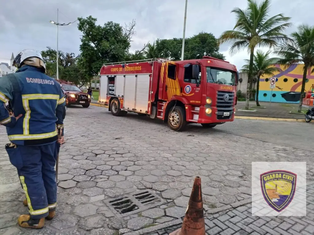 Combate incêndio veículo GCM